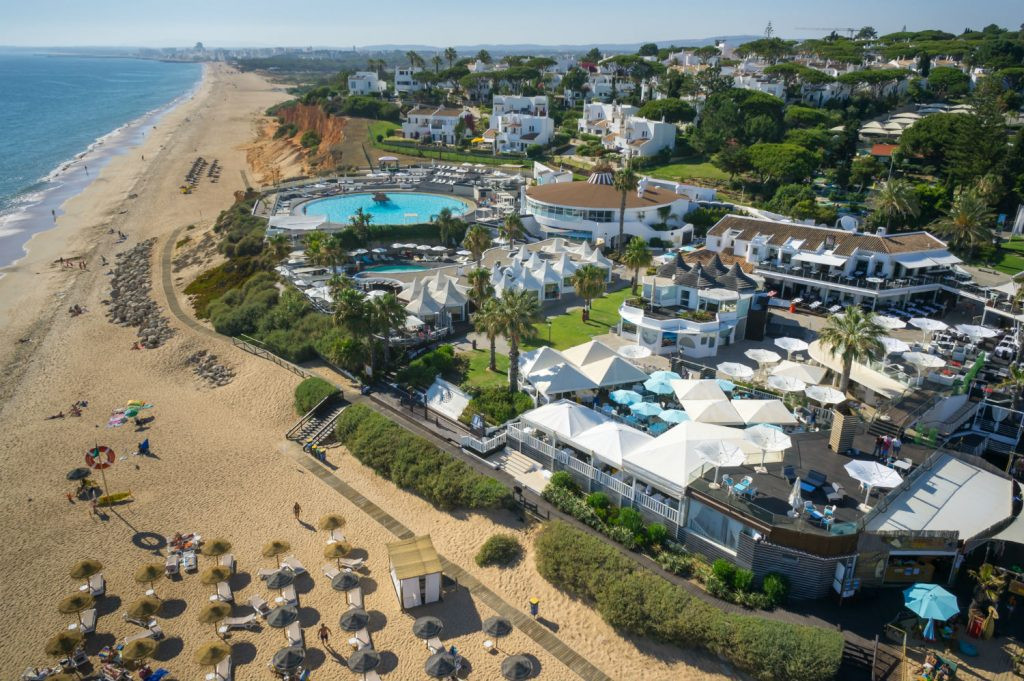 beach Vila do Lobo